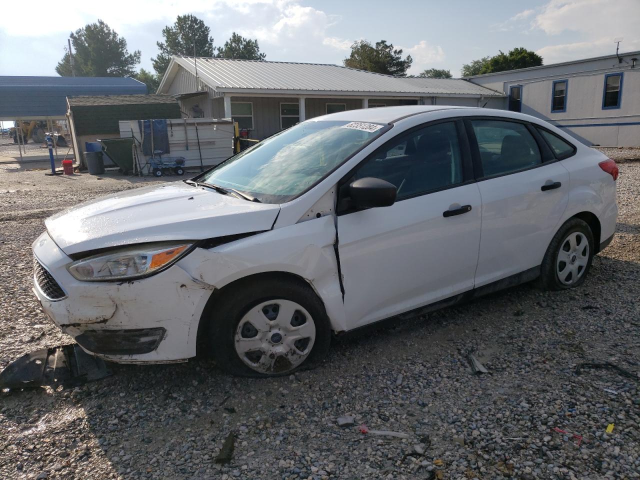 2016 Ford Focus S vin: 1FADP3E28GL336695