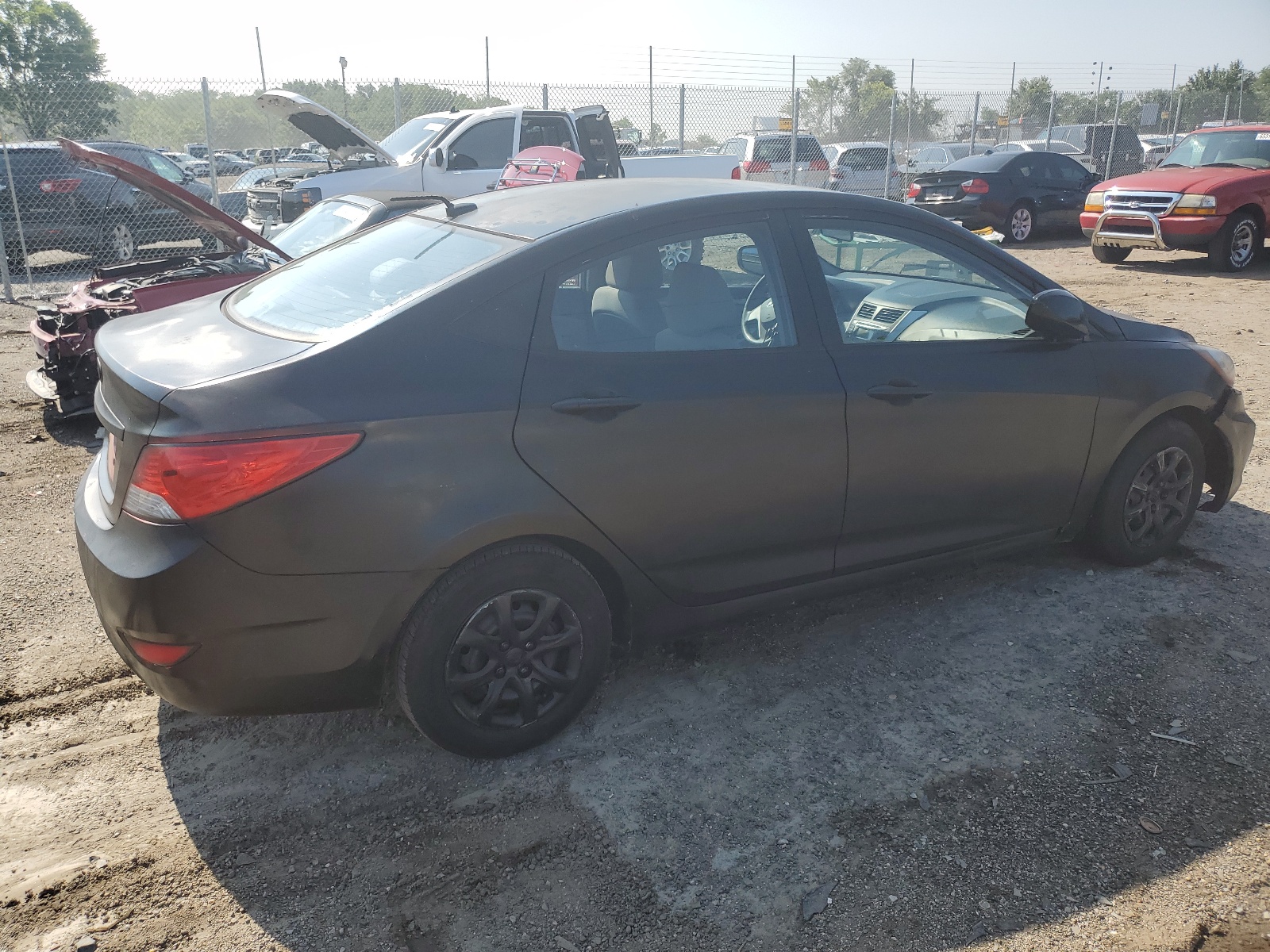 2013 Hyundai Accent Gls vin: KMHCT4AE2DU491073