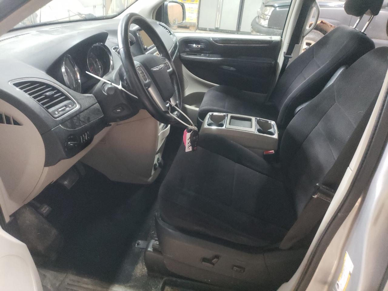 2011 Chrysler Town & Country Touring VIN: 2A4RR5DG9BR694885 Lot: 64956404