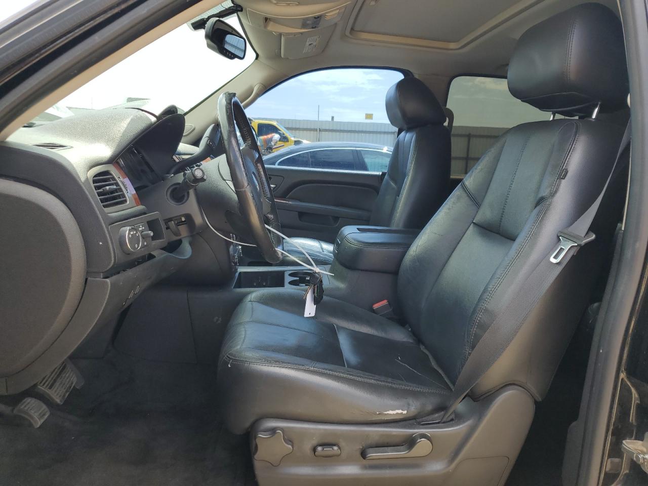 2011 Chevrolet Tahoe C1500 Lt VIN: 1GNSCBE00BR386252 Lot: 63671924