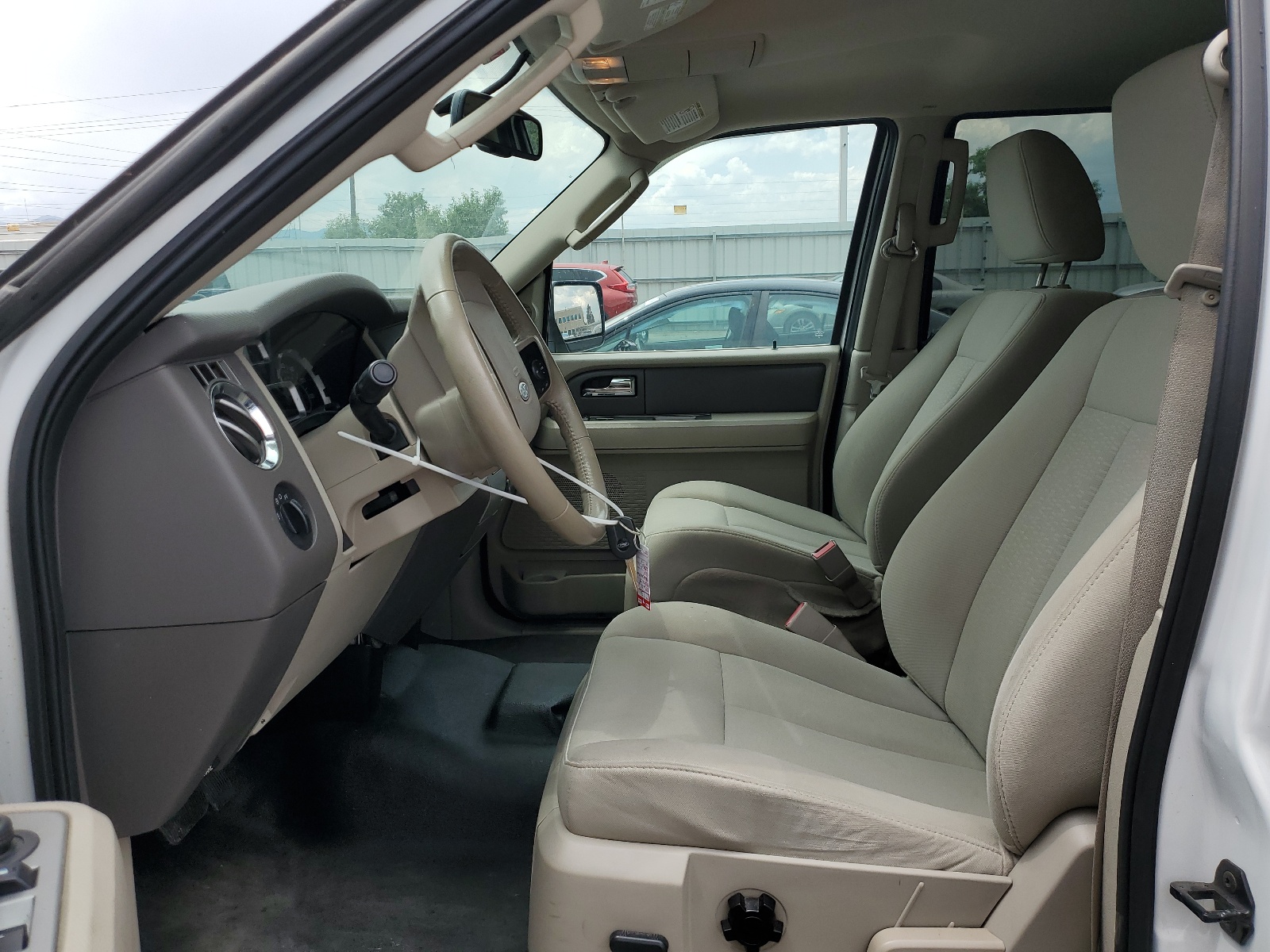 1FMJU1G59BEF52310 2011 Ford Expedition Xl