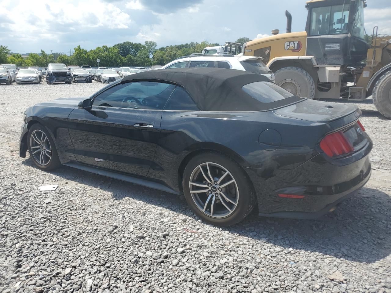 2017 Ford Mustang VIN: 1FATP8UHXH5204784 Lot: 63210004