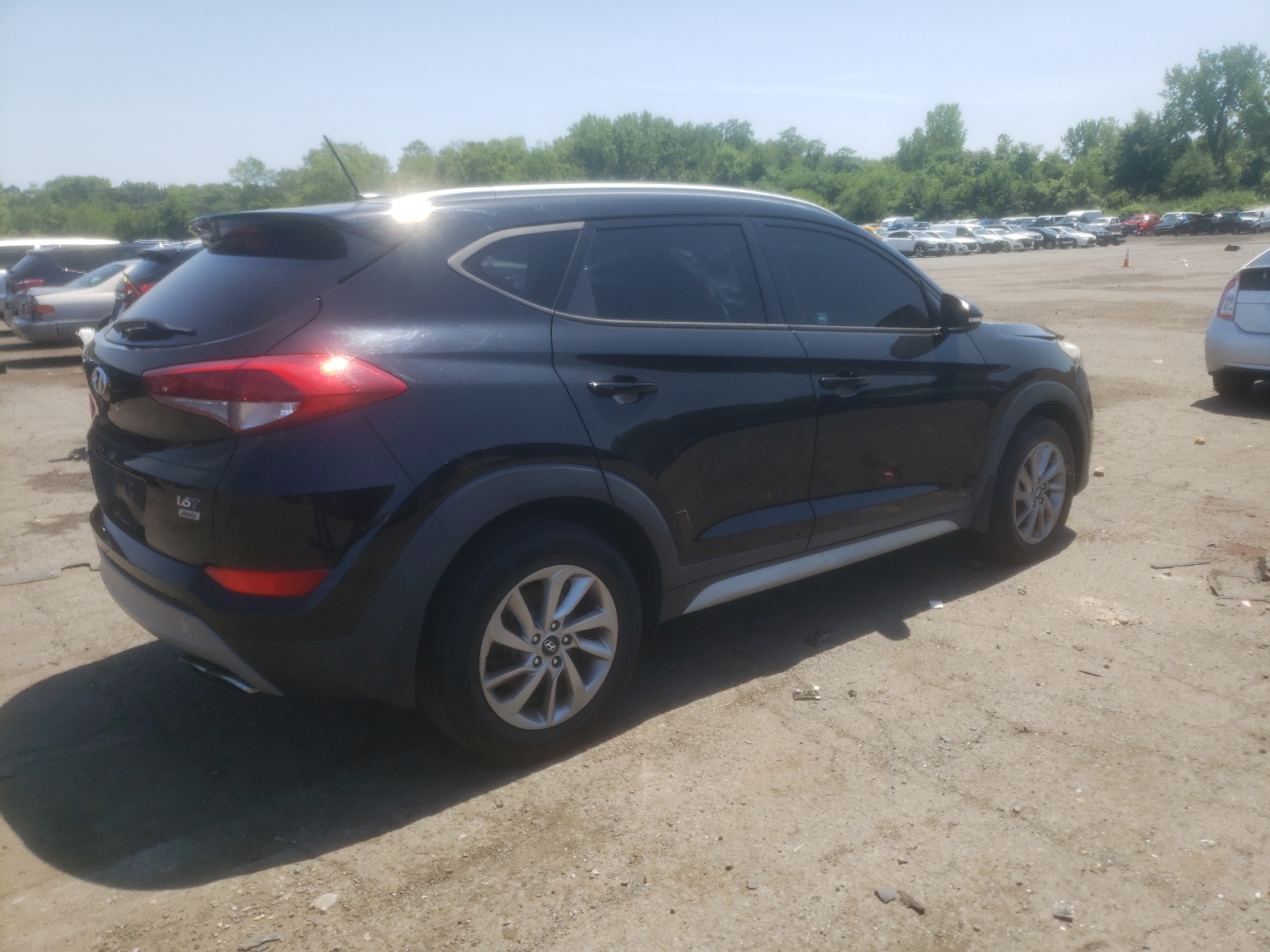KM8J3CA22HU383470 2017 Hyundai Tucson Limited