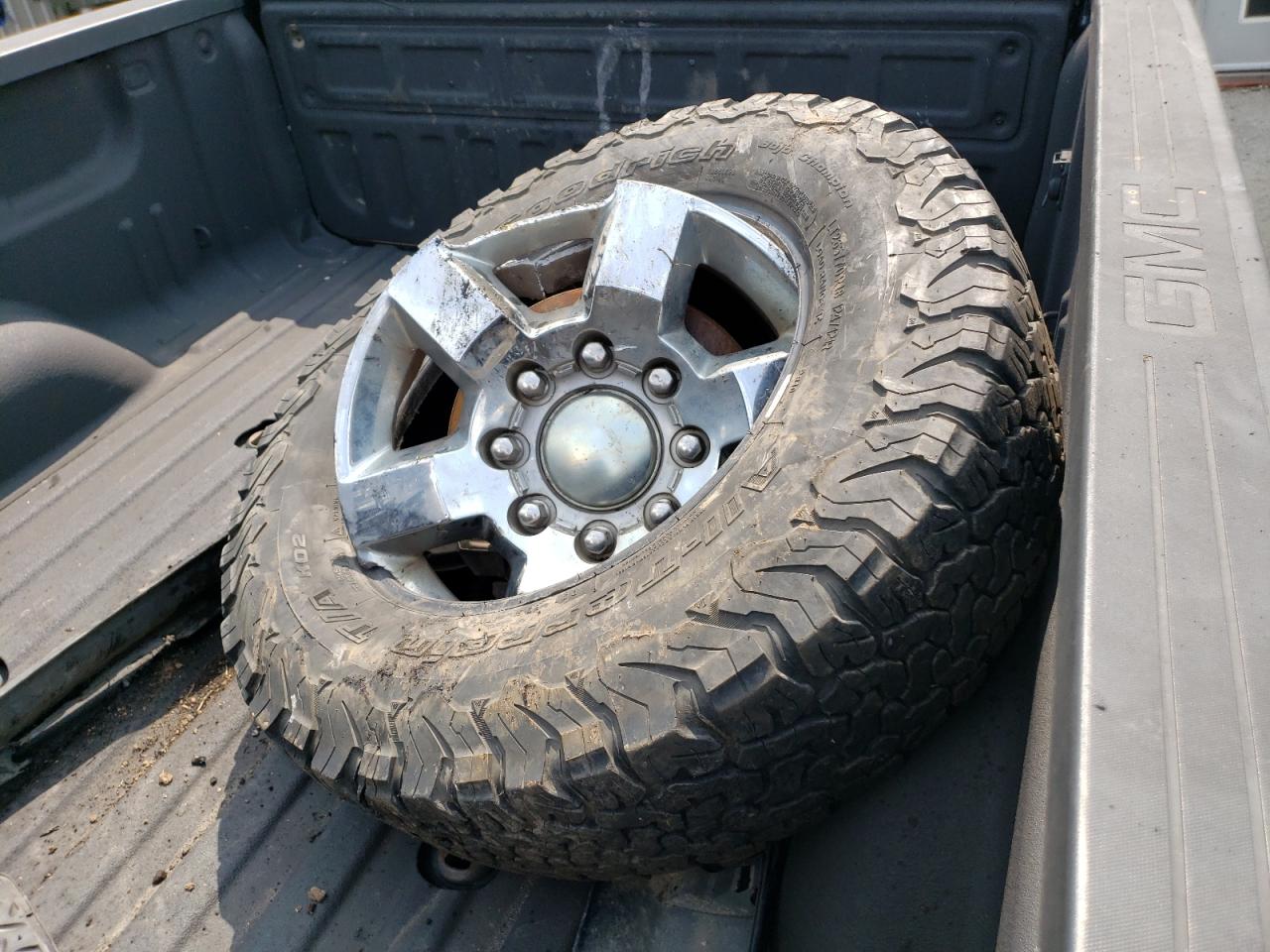 2018 GMC Sierra - Image 12