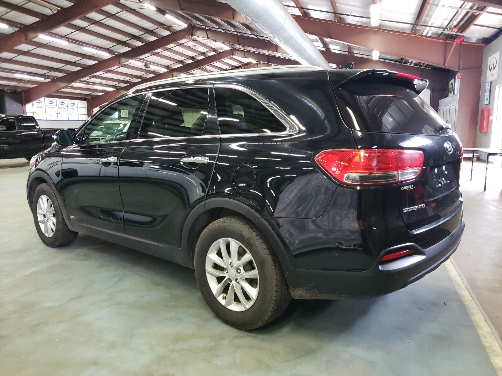 2017 Kia Sorento Lx vin: 5XYPGDA33HG327119