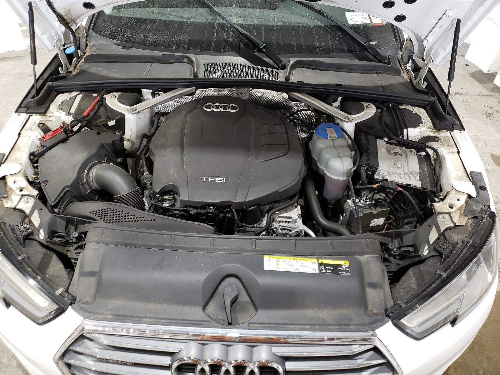 WAUANAF42HN007677 2017 Audi A4 Premium