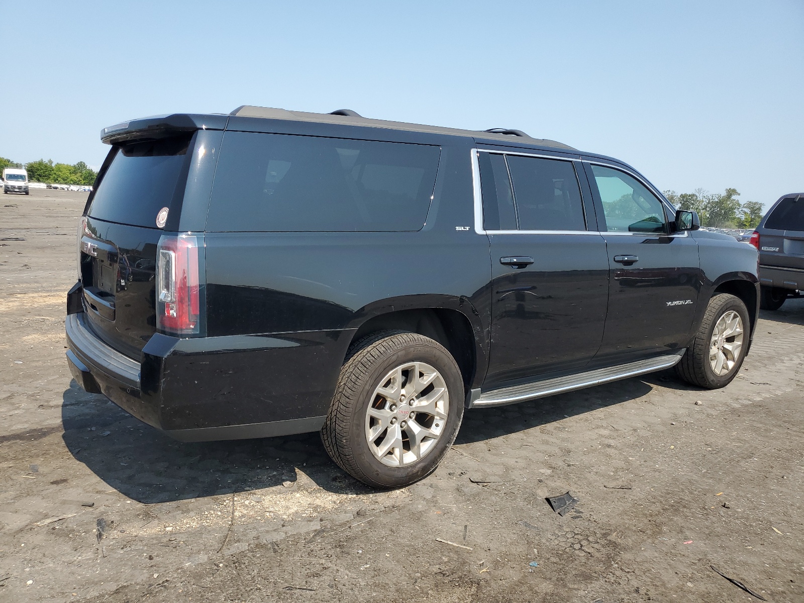 2016 GMC Yukon Xl K1500 Slt vin: 1GKS2GKCXGR222316