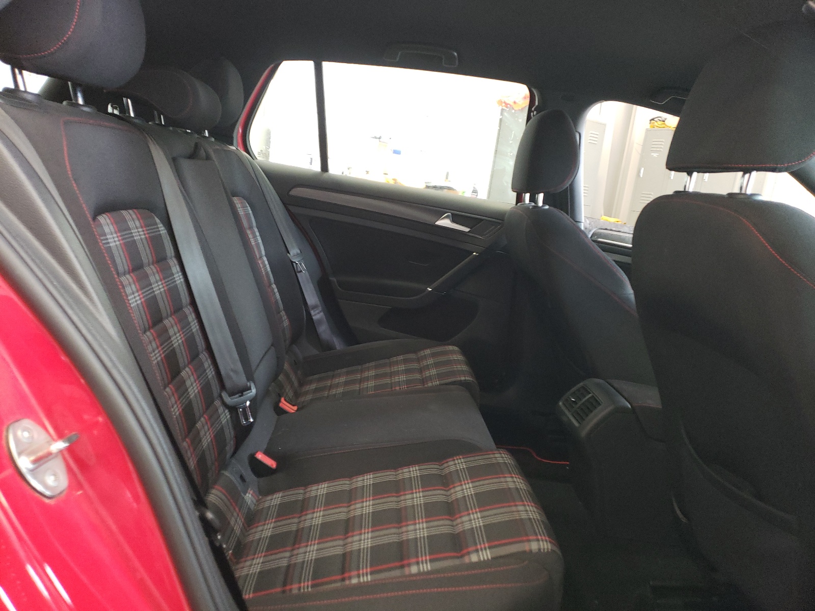 3VW447AU6JM293494 2018 Volkswagen Gti S/Se