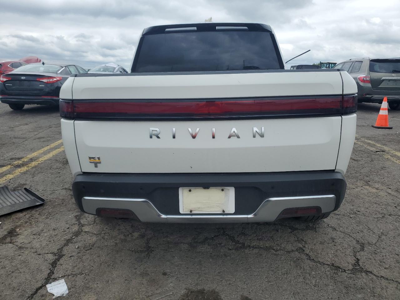 2022 Rivian R1T Adventure VIN: 7FCTGAAA3NN015635 Lot: 62676854