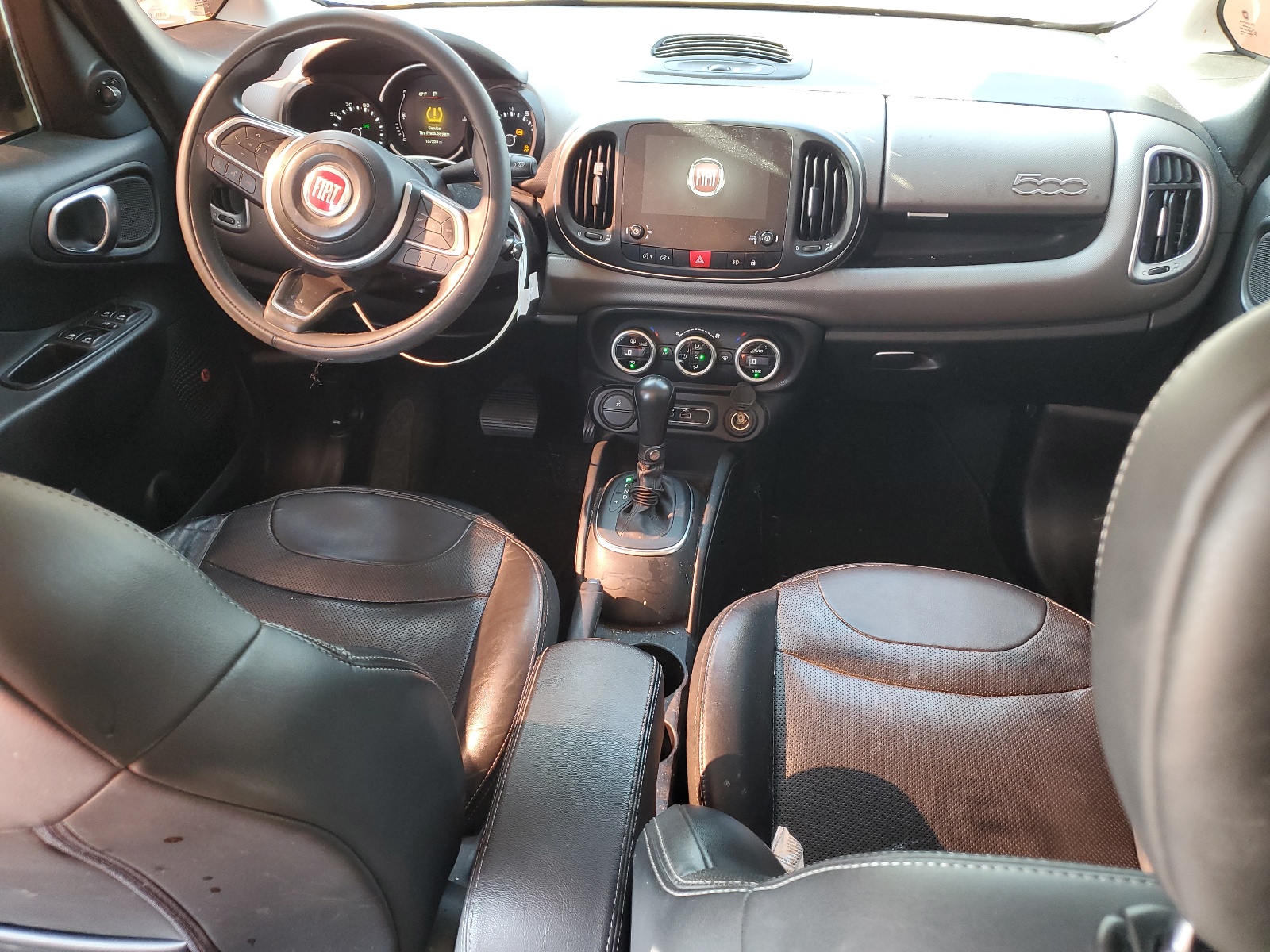 2018 Fiat 500L Lounge vin: ZFBCFACH2JZ040700