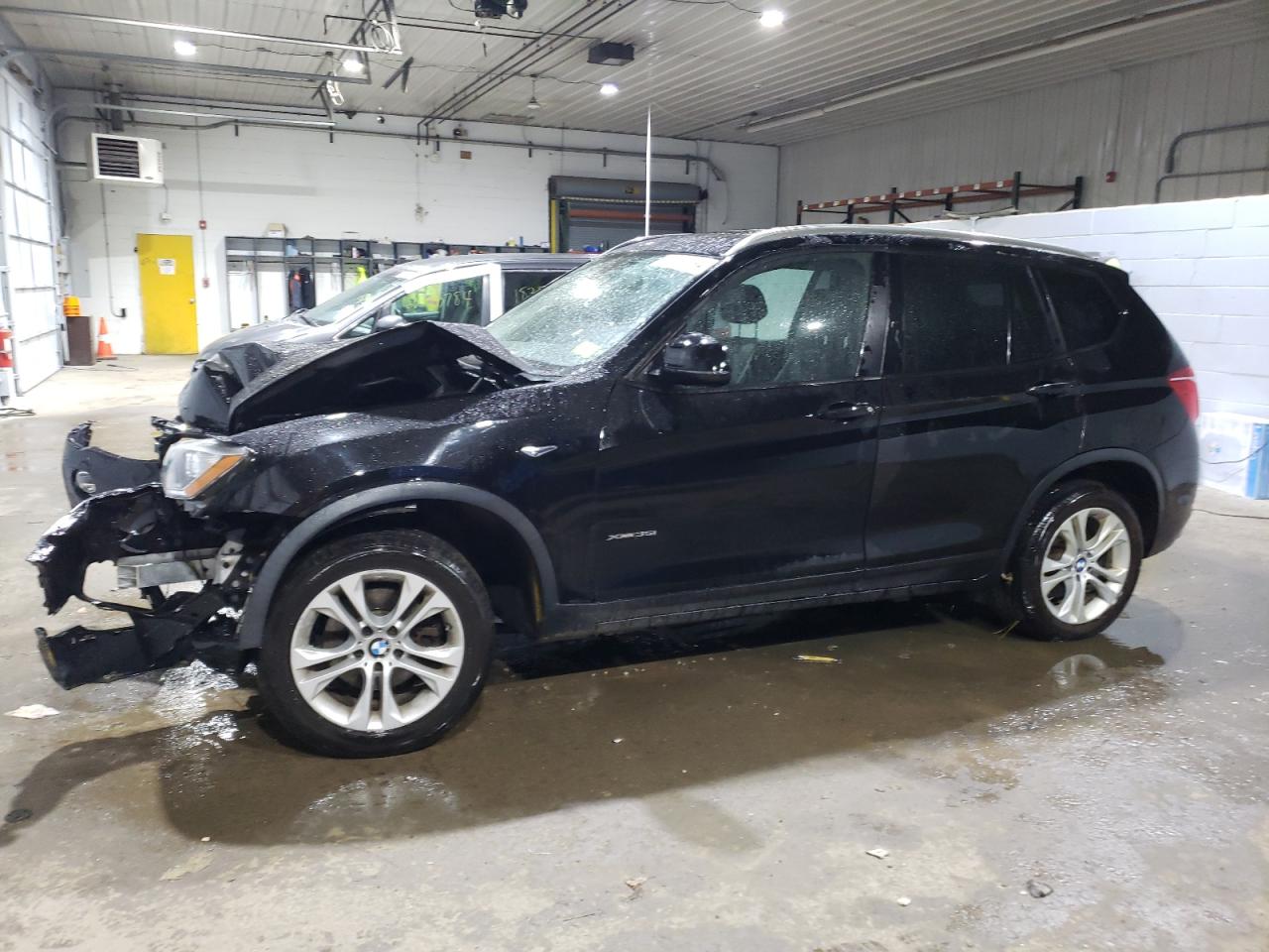 VIN 5UXWX7C51H0U40387 2017 BMW X3 no.1