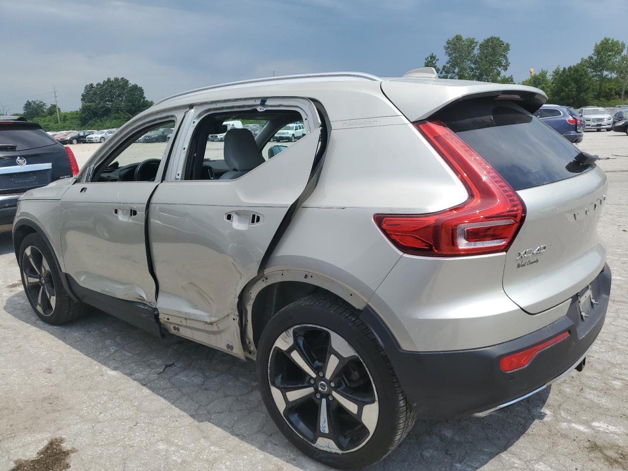 YV4162UL3K2102268 2019 Volvo Xc40 T5 Inscription