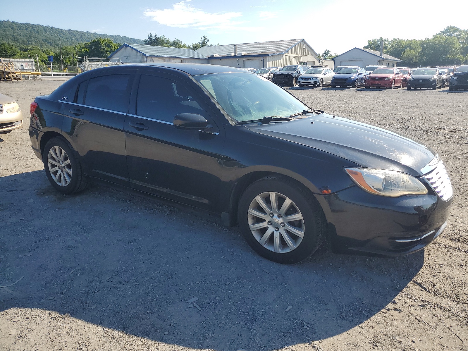 2013 Chrysler 200 Lx vin: 1C3CCBAG5DN728941