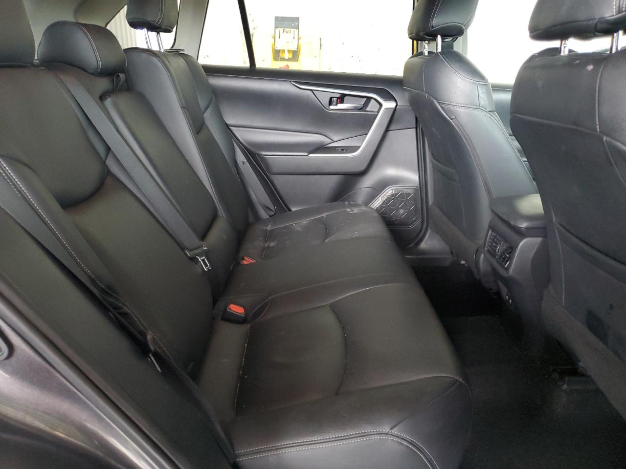 2020 Toyota Rav4 Xle VIN: 2T3W1RFV3LC068275 Lot: 64018884