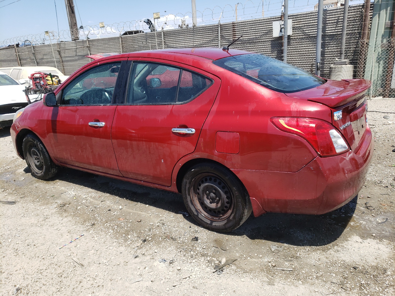 2014 Nissan Versa S vin: 3N1CN7AP3EK444625