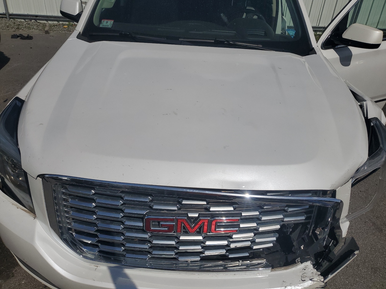 1GKS2CKJ0JR362910 2018 GMC Yukon Denali