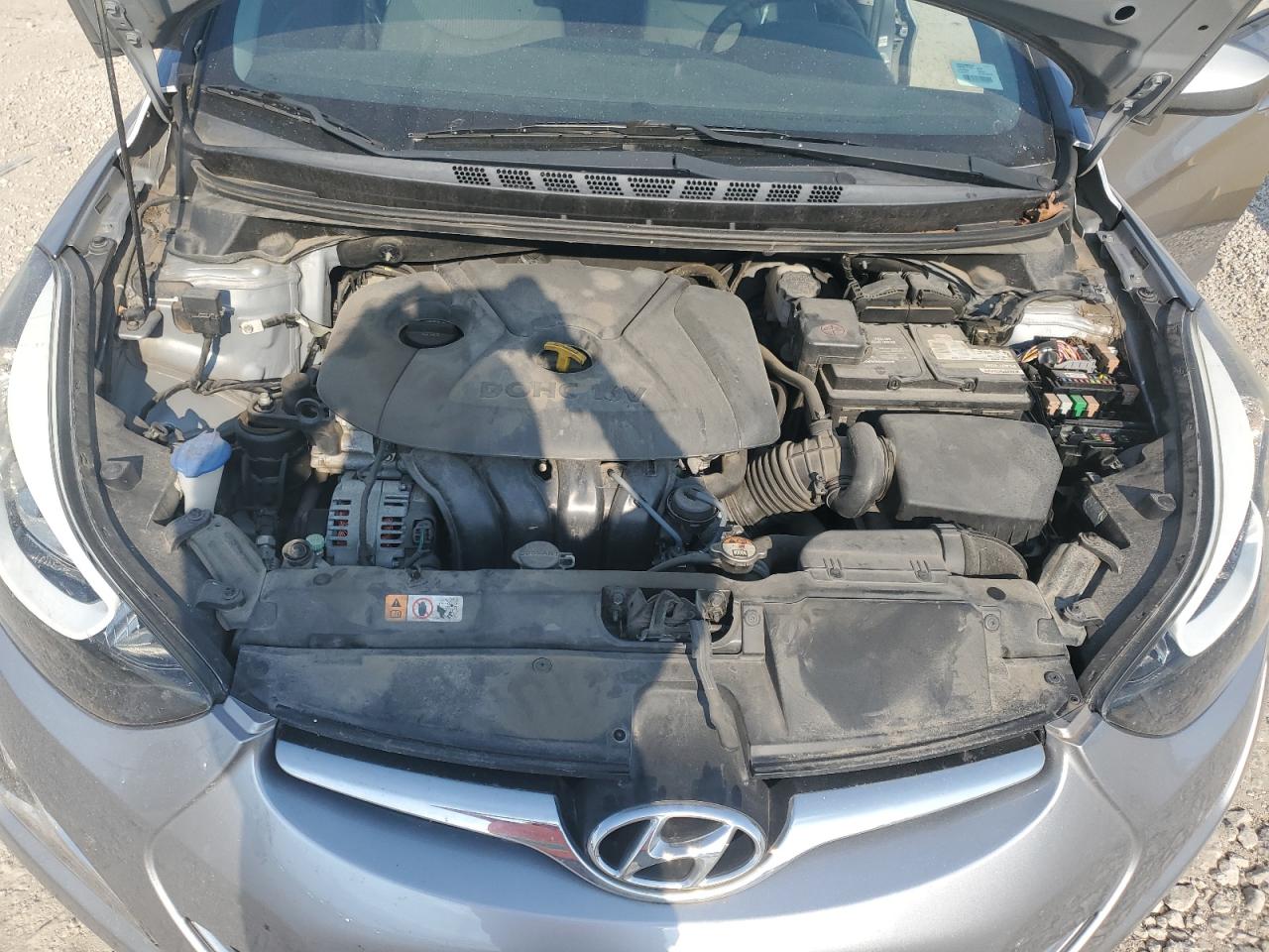 2015 Hyundai Elantra - Image 12