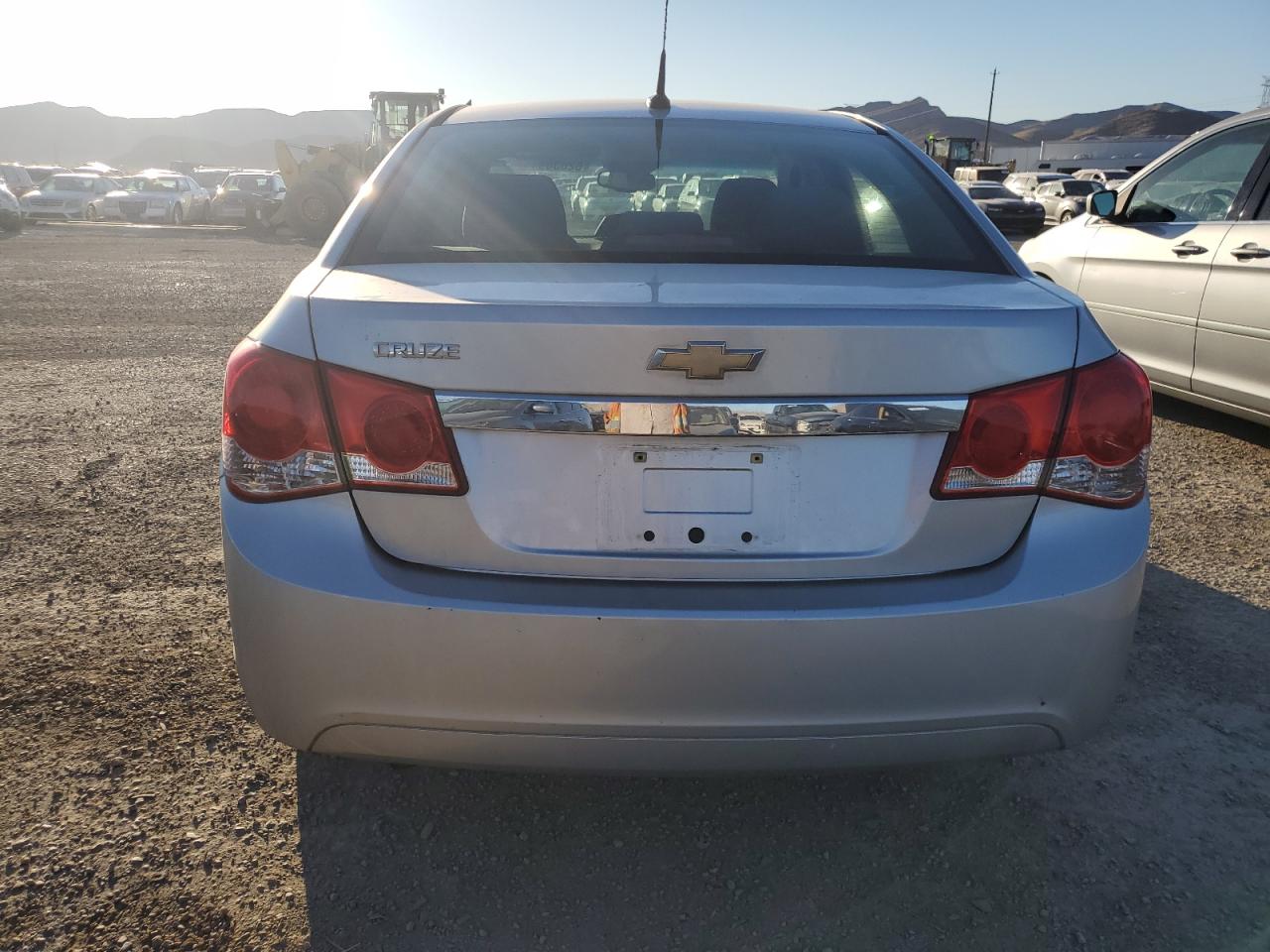 2011 Chevrolet Cruze - Image 6