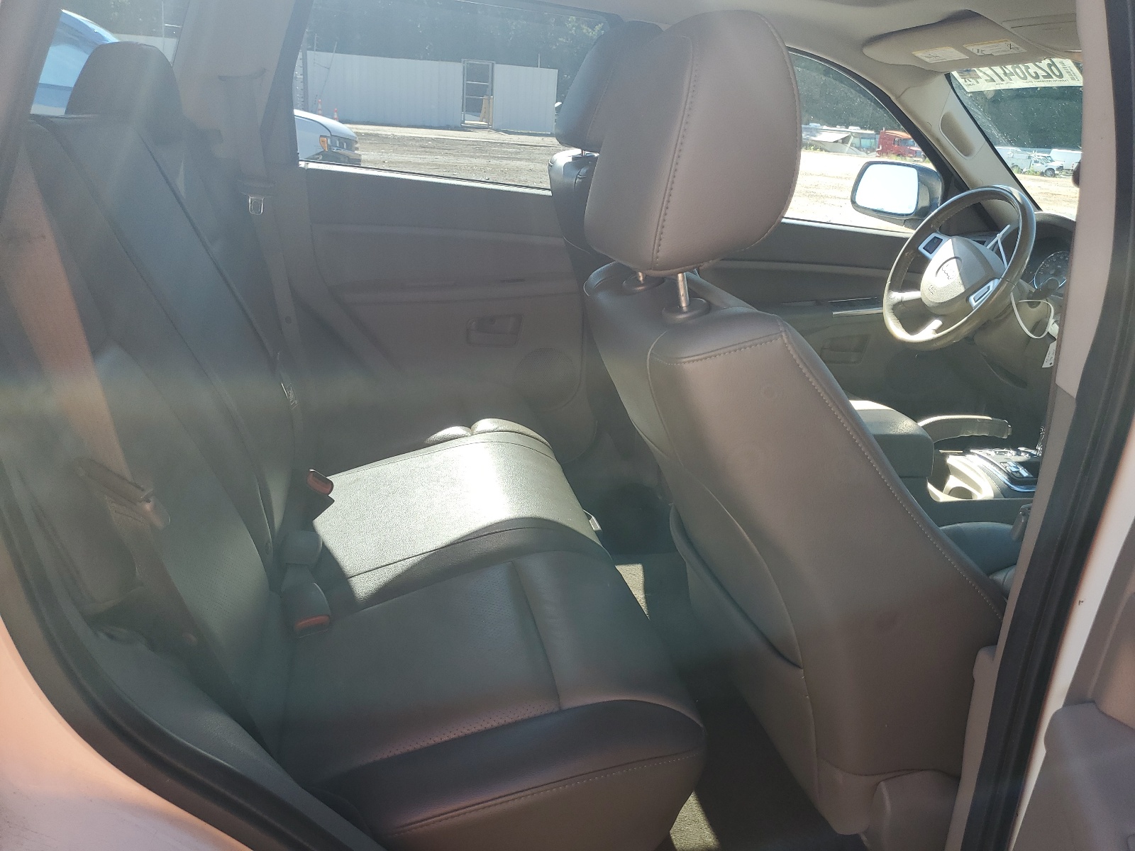 1J8HR48N98C174734 2008 Jeep Grand Cherokee Laredo