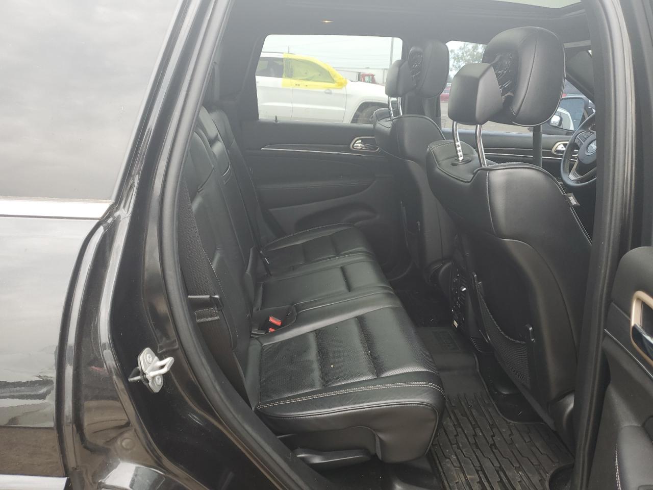 1C4RJFCM6FC371238 2015 Jeep Grand Cherokee Overland