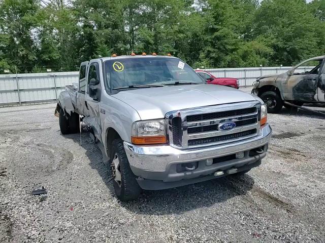2002 Ford F350 Super Duty VIN: 1FTWW33F82EB36781 Lot: 63112564
