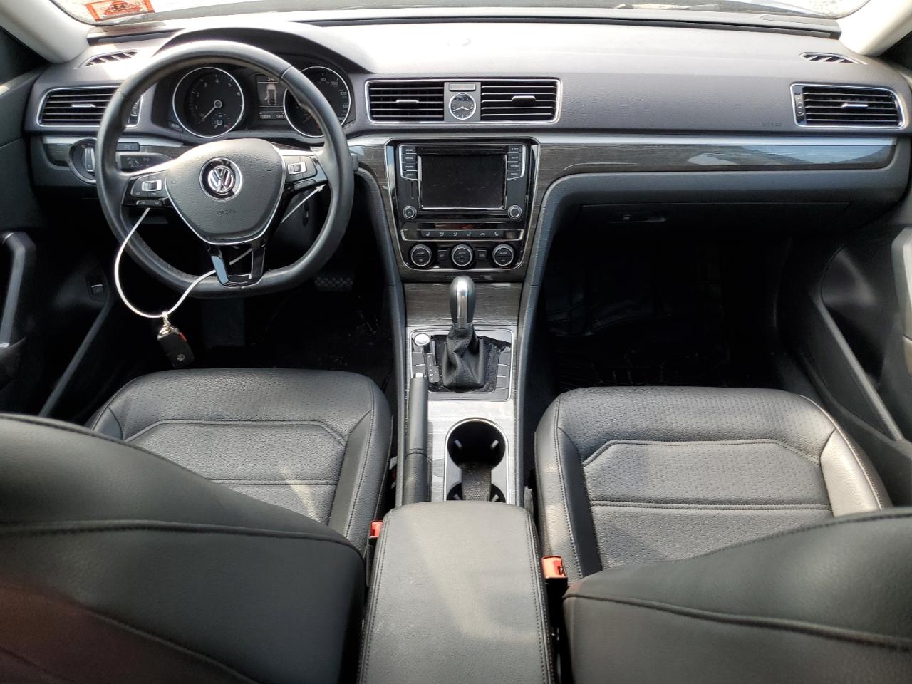 2017 Volkswagen Passat Se VIN: 1VWBT7A30HC068615 Lot: 64461724