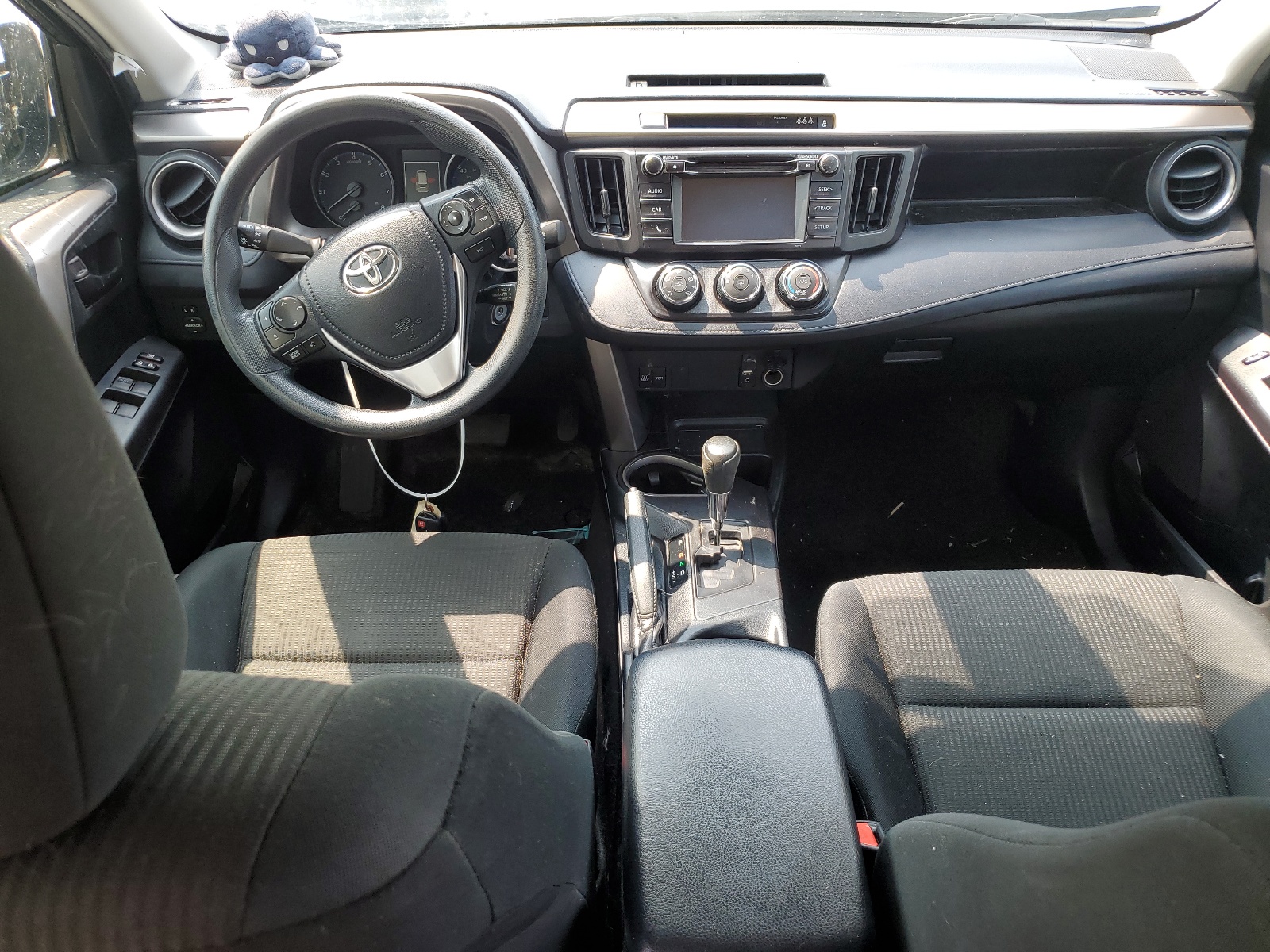 JTMBFREV0HJ711672 2017 Toyota Rav4 Le