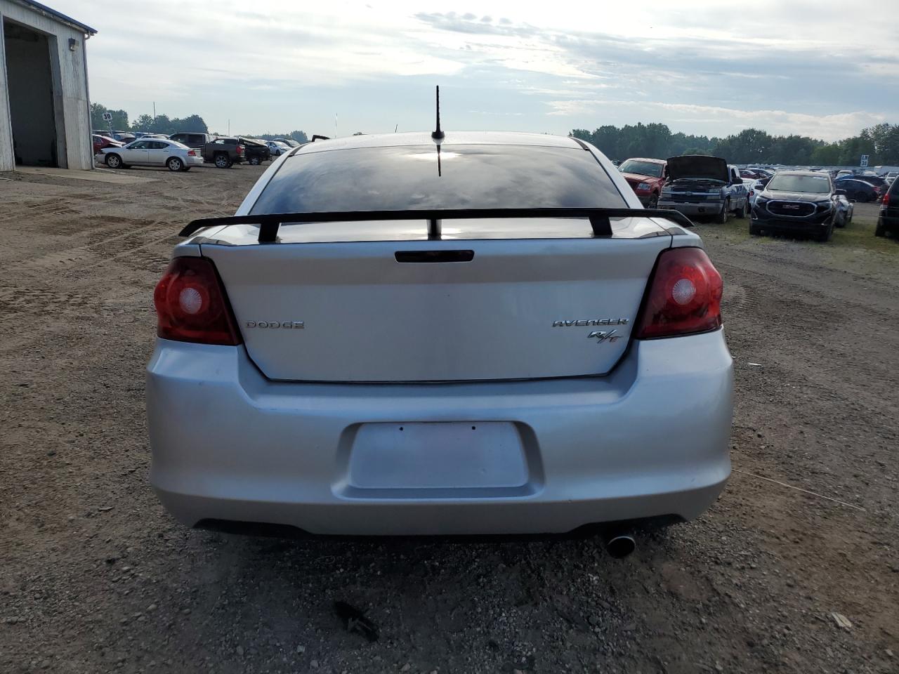 2010 Dodge Avenger R/T VIN: 1B3CC5FB0AN184033 Lot: 62093964