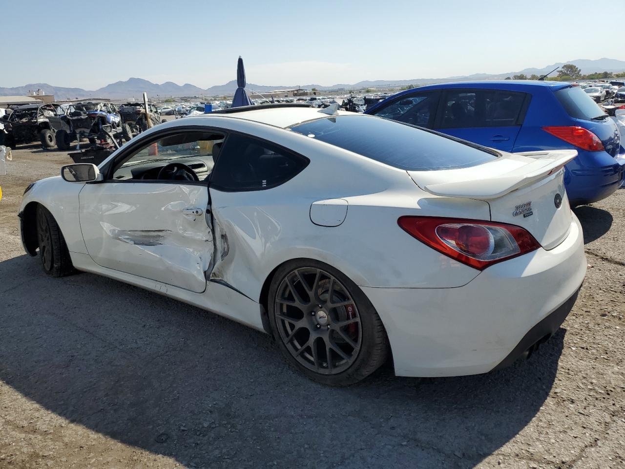 2010 Hyundai Genesis Coupe 3.8L VIN: KMHHU6KH2AU027364 Lot: 63707604