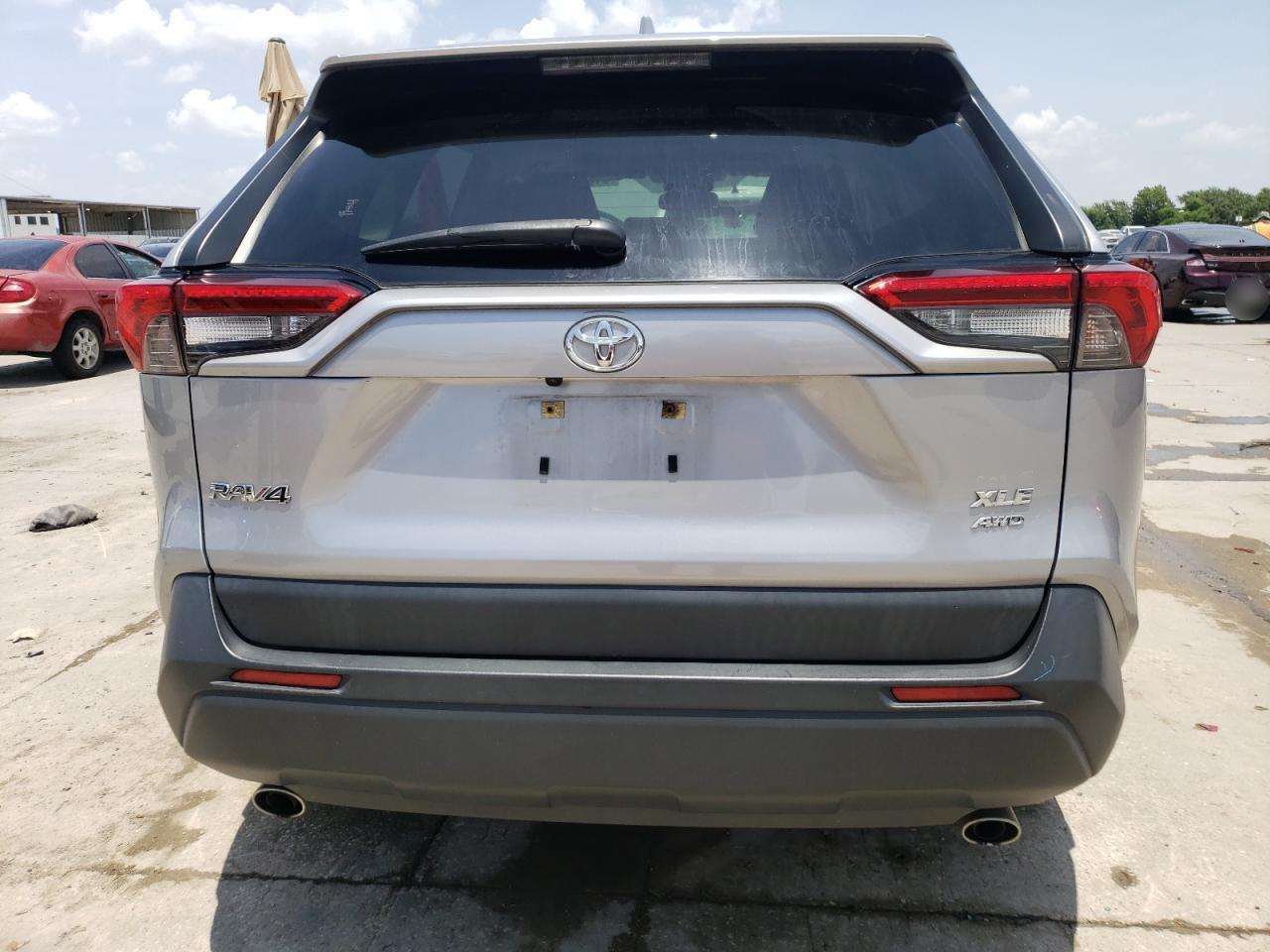 2020 Toyota Rav4 Xle VIN: JTMP1RFV9LD050489 Lot: 61386524