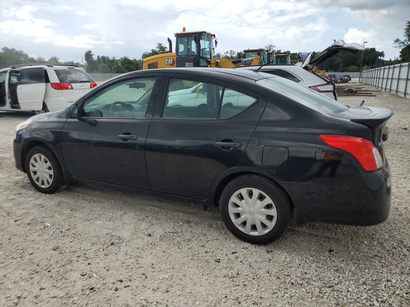 2015 Nissan Versa S vin: 3N1CN7AP1FL915408