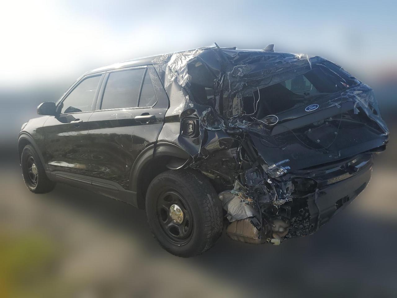 2022 Ford Explorer - Image 2
