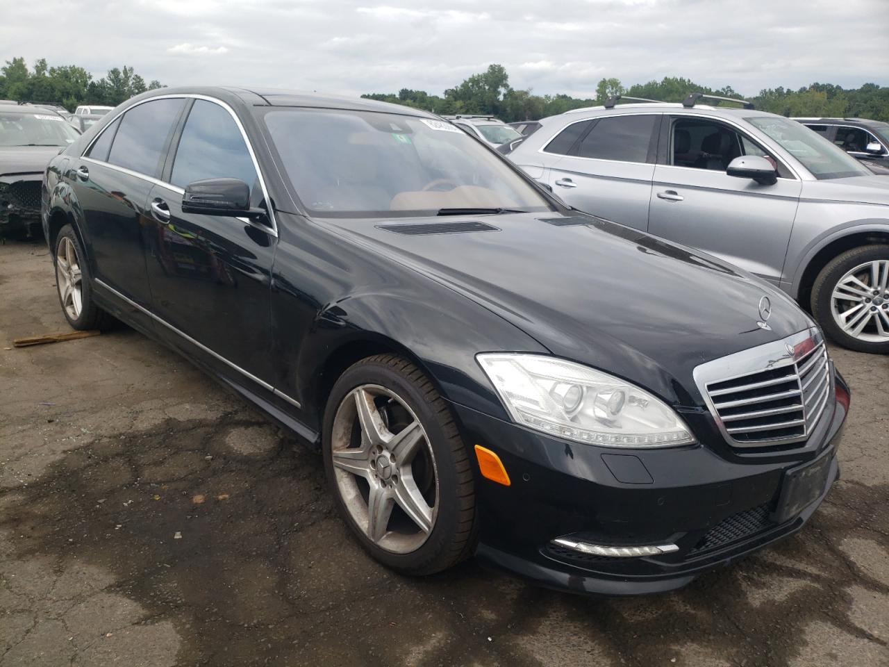 2011 Mercedes-Benz S 550 4Matic VIN: WDDNG8GB7BA381601 Lot: 62483994