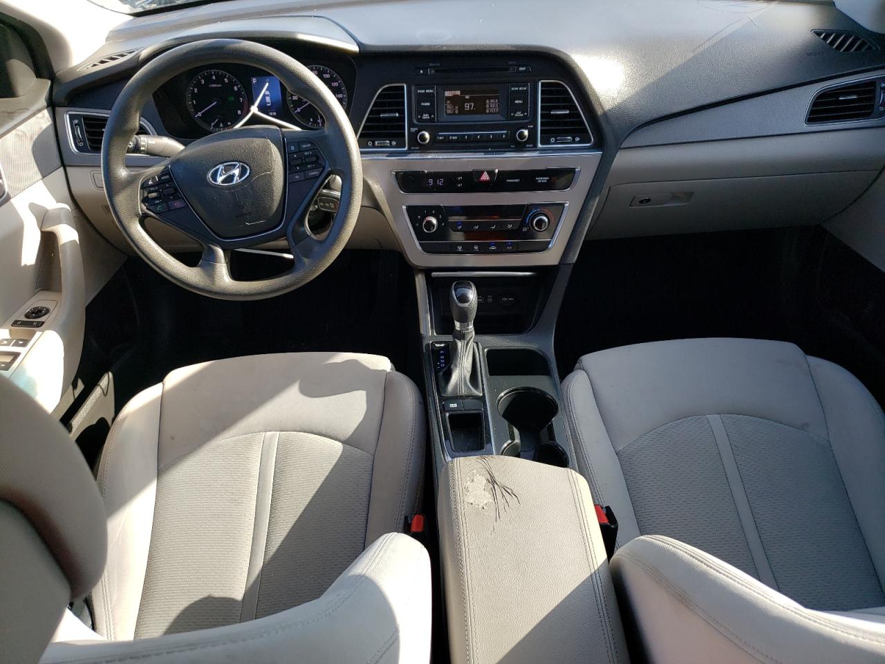 2017 Hyundai Sonata Se VIN: 5NPE24AF1HH532463 Lot: 64590934