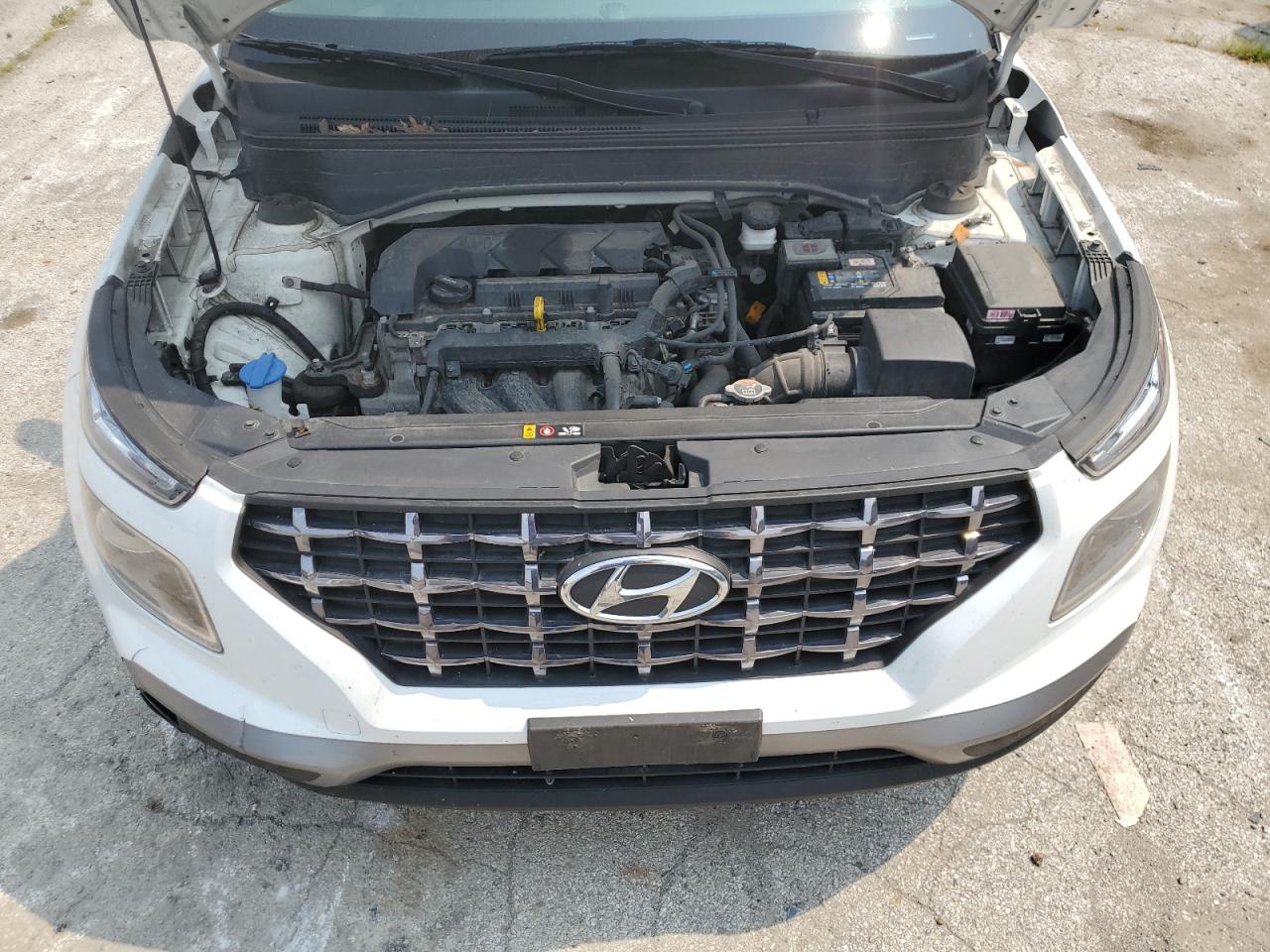 2022 Hyundai Venue Sel VIN: KMHRC8A30NU134377 Lot: 63094914