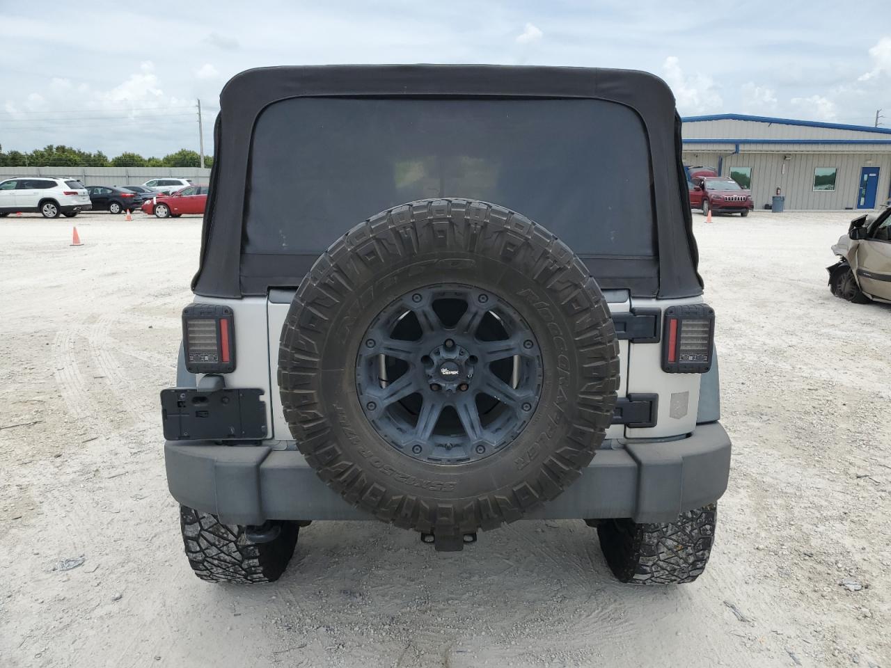 2012 Jeep Wrangler Unlimited Sport VIN: 1C4BJWDG3CL267068 Lot: 64785544