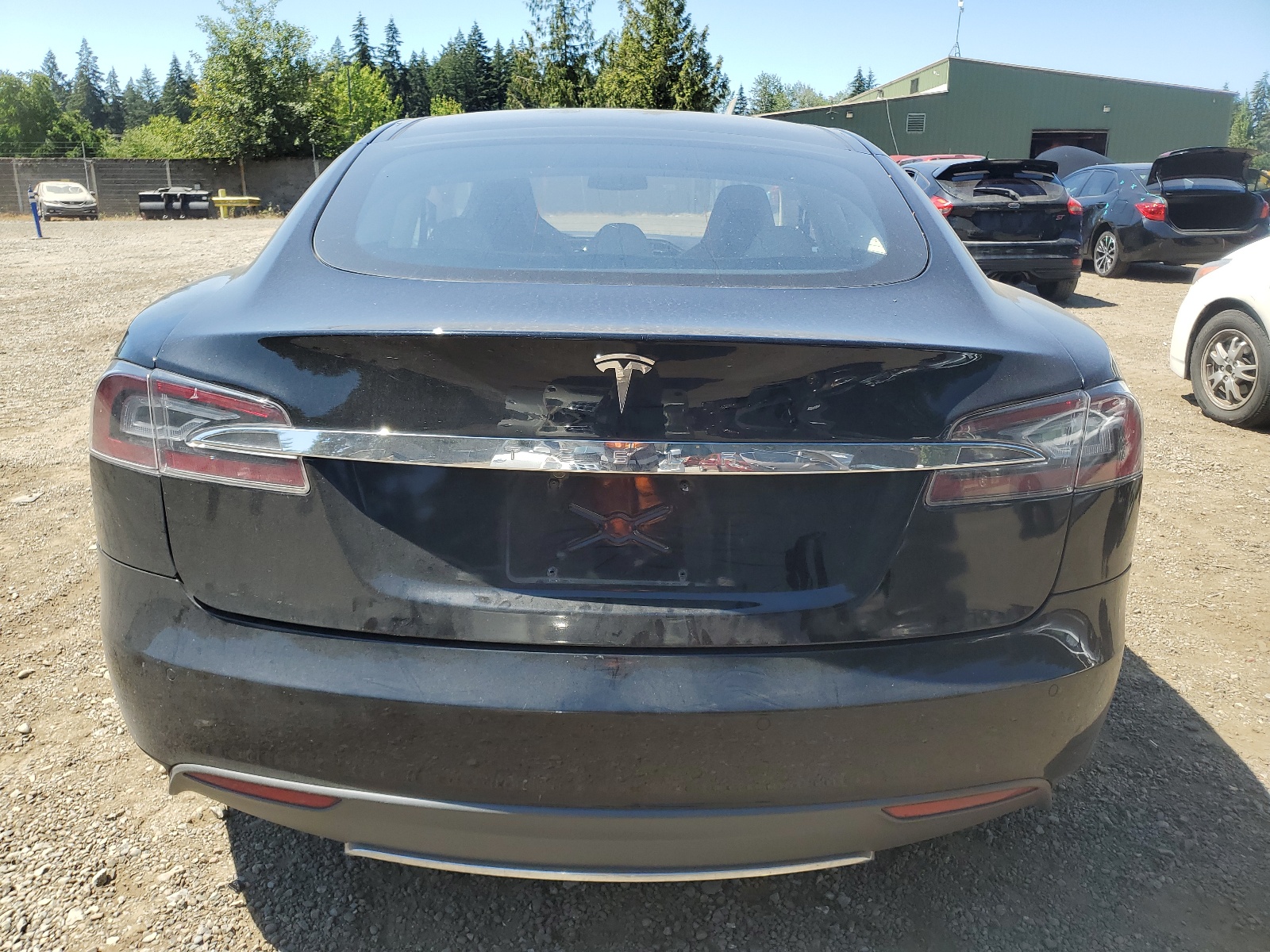 5YJSA1DG9DFP03932 2013 Tesla Model S