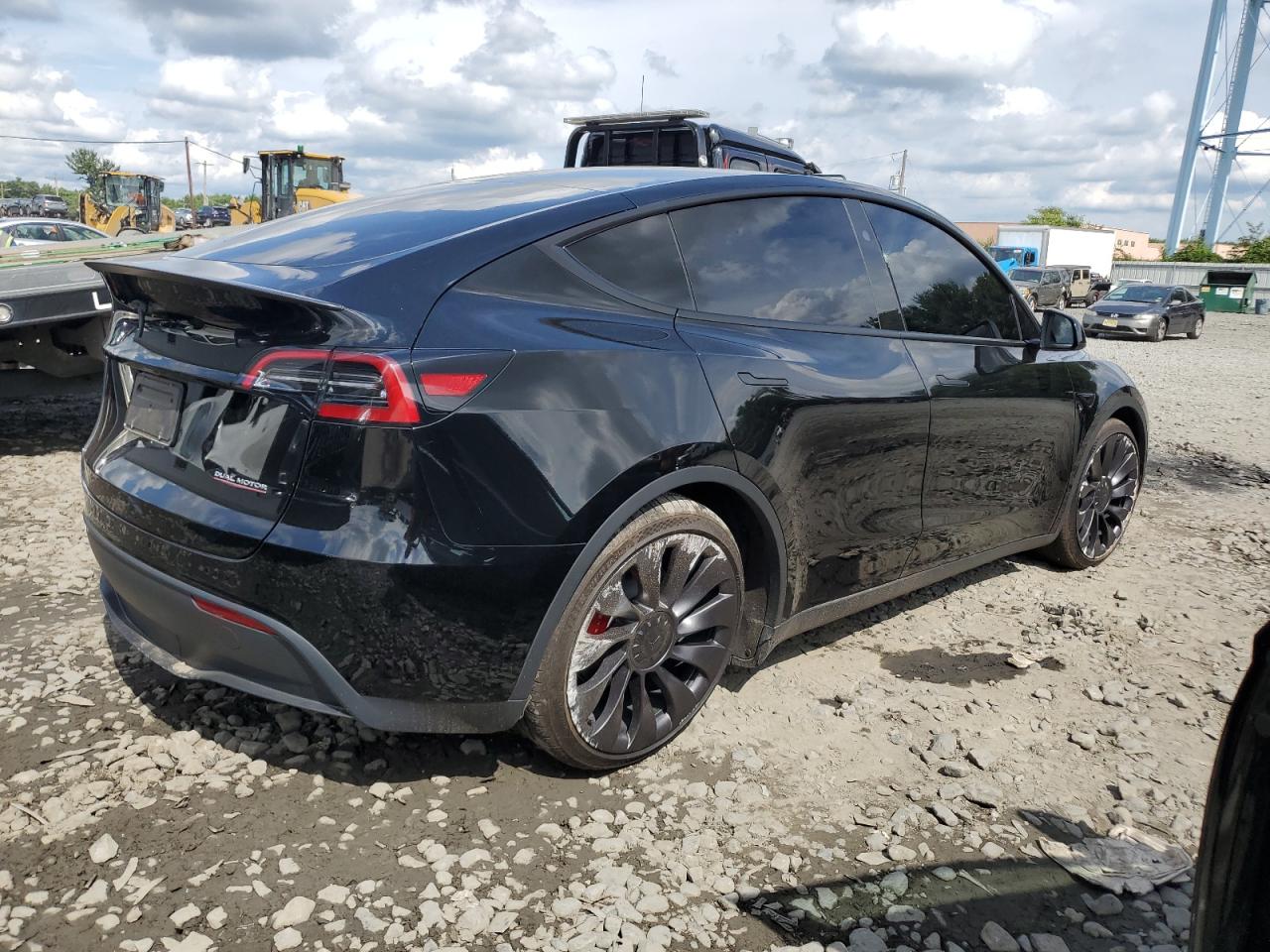 7SAYGDEF1PF866064 Tesla Model Y  3