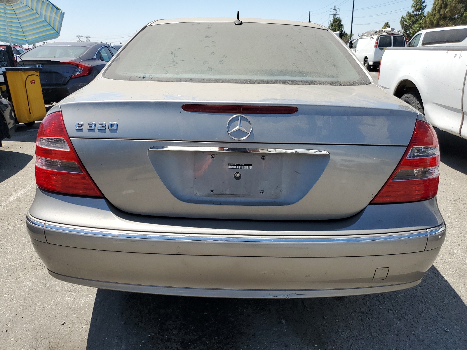 WDBUF65J05A715235 2005 Mercedes-Benz E 320