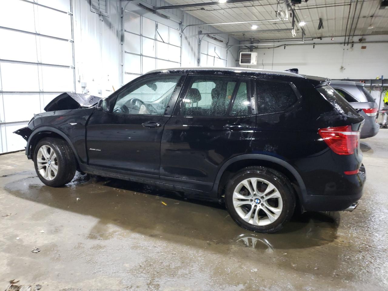 VIN 5UXWX7C51H0U40387 2017 BMW X3 no.2