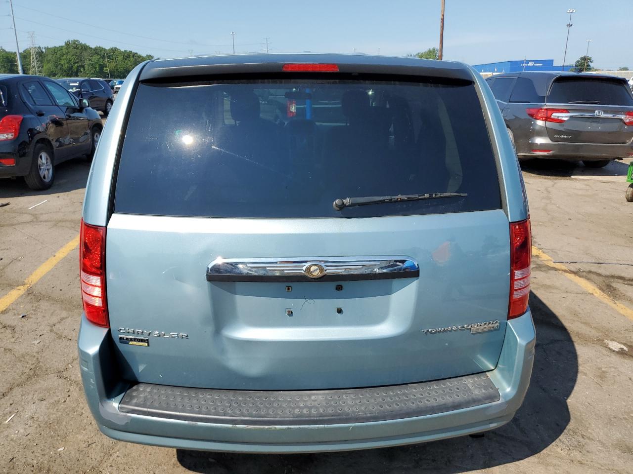 2009 Chrysler Town & Country Lx VIN: 2A8HR44E59R655157 Lot: 63006394