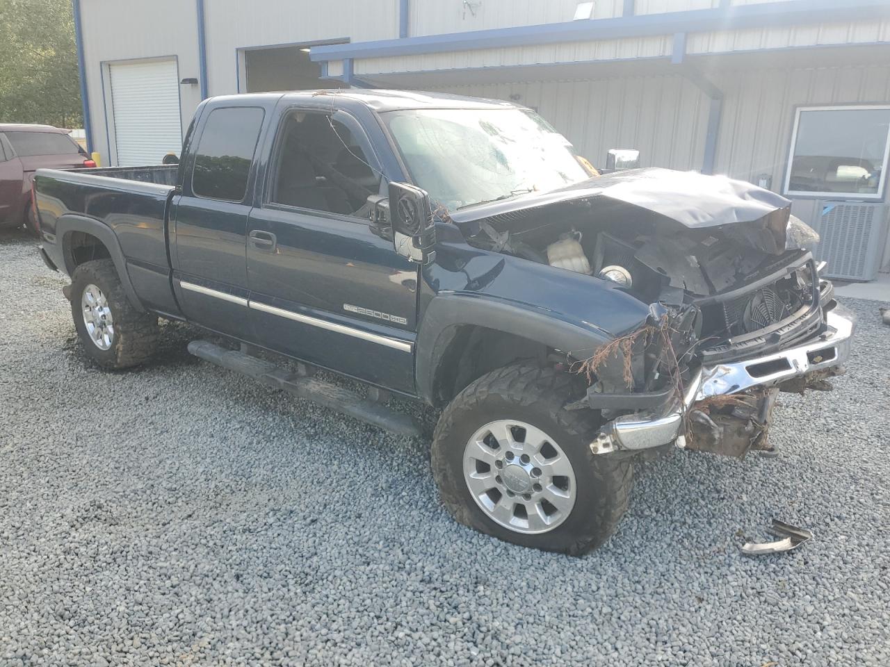 2005 GMC Sierra K2500 Heavy Duty VIN: 1GTHK29U45E158415 Lot: 62092714