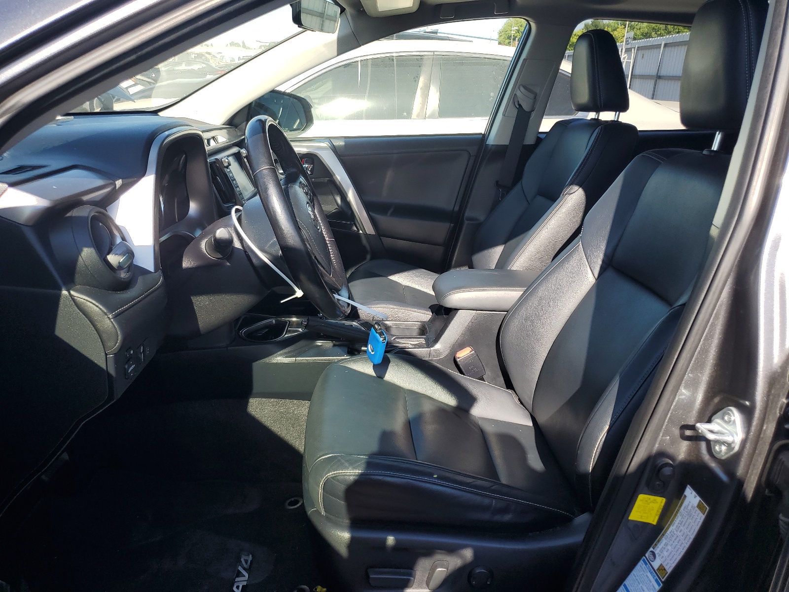 JTMDJREV7HD067447 2017 Toyota Rav4 Hv Limited