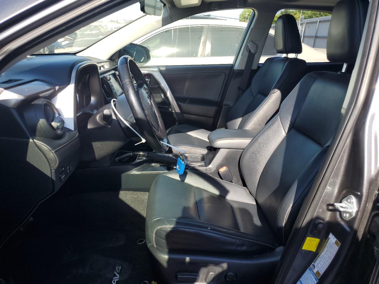 2017 Toyota Rav4 Hv Limited VIN: JTMDJREV7HD067447 Lot: 61930884