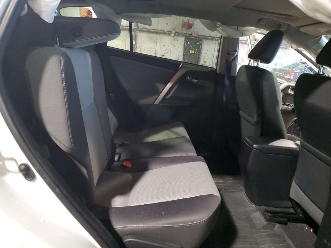 2015 Toyota Rav4 Xle VIN: 2T3RFREV7FW229777 Lot: 64416974