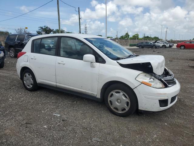 Хэтчбеки NISSAN VERSA 2012 Белый