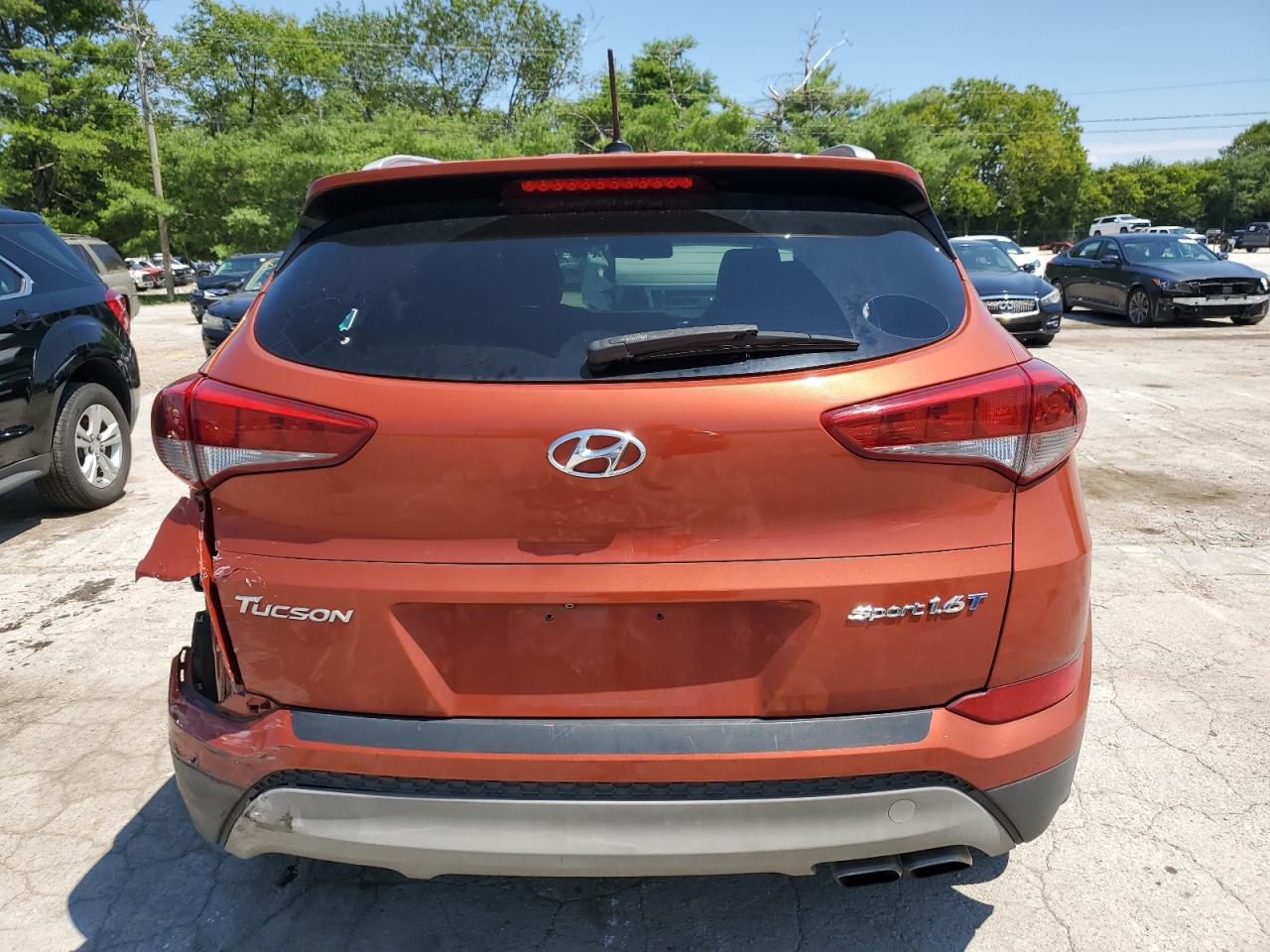 KM8J33A2XHU323713 2017 Hyundai Tucson Limited