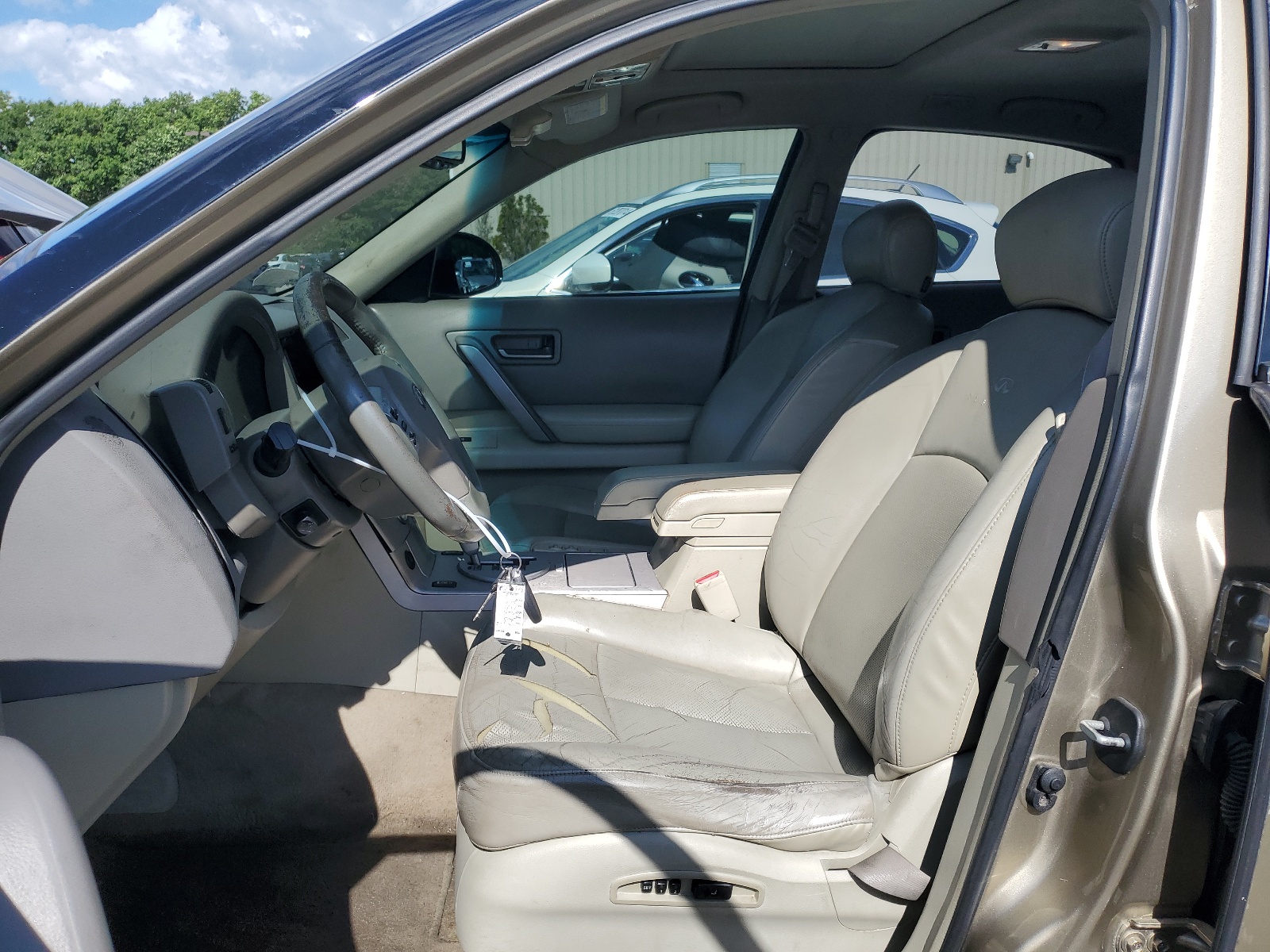 JNRAS08W75X213162 2005 Infiniti Fx35