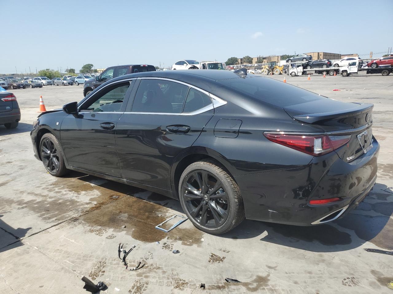 58AJZ1B17RU168220 2024 LEXUS ES - Image 2