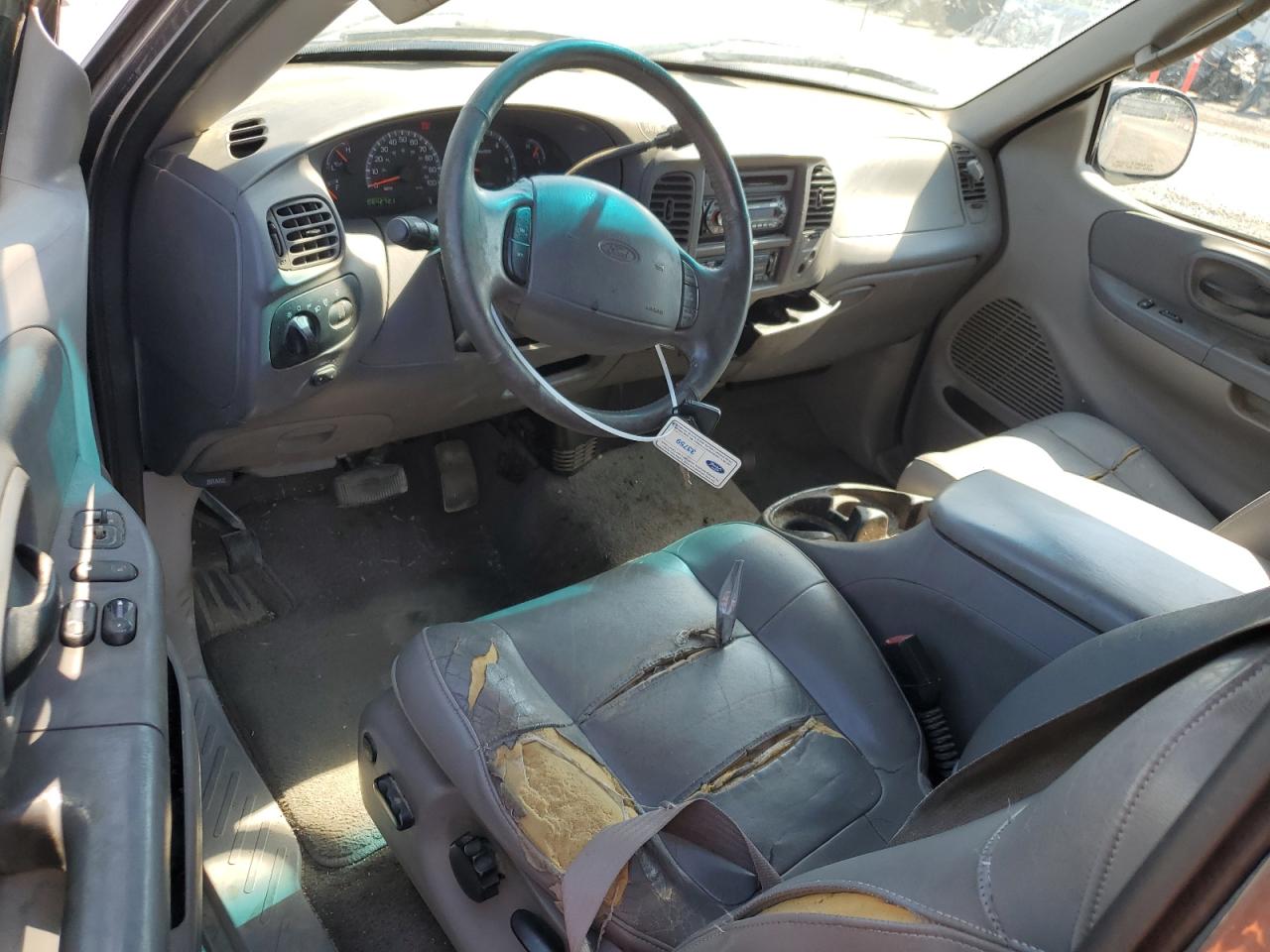 2002 Ford F150 VIN: 1FTRX18W22NB17683 Lot: 65060514